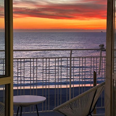 Cas' A Mare - Beachfront Luxury Suites Salerno Esterno foto