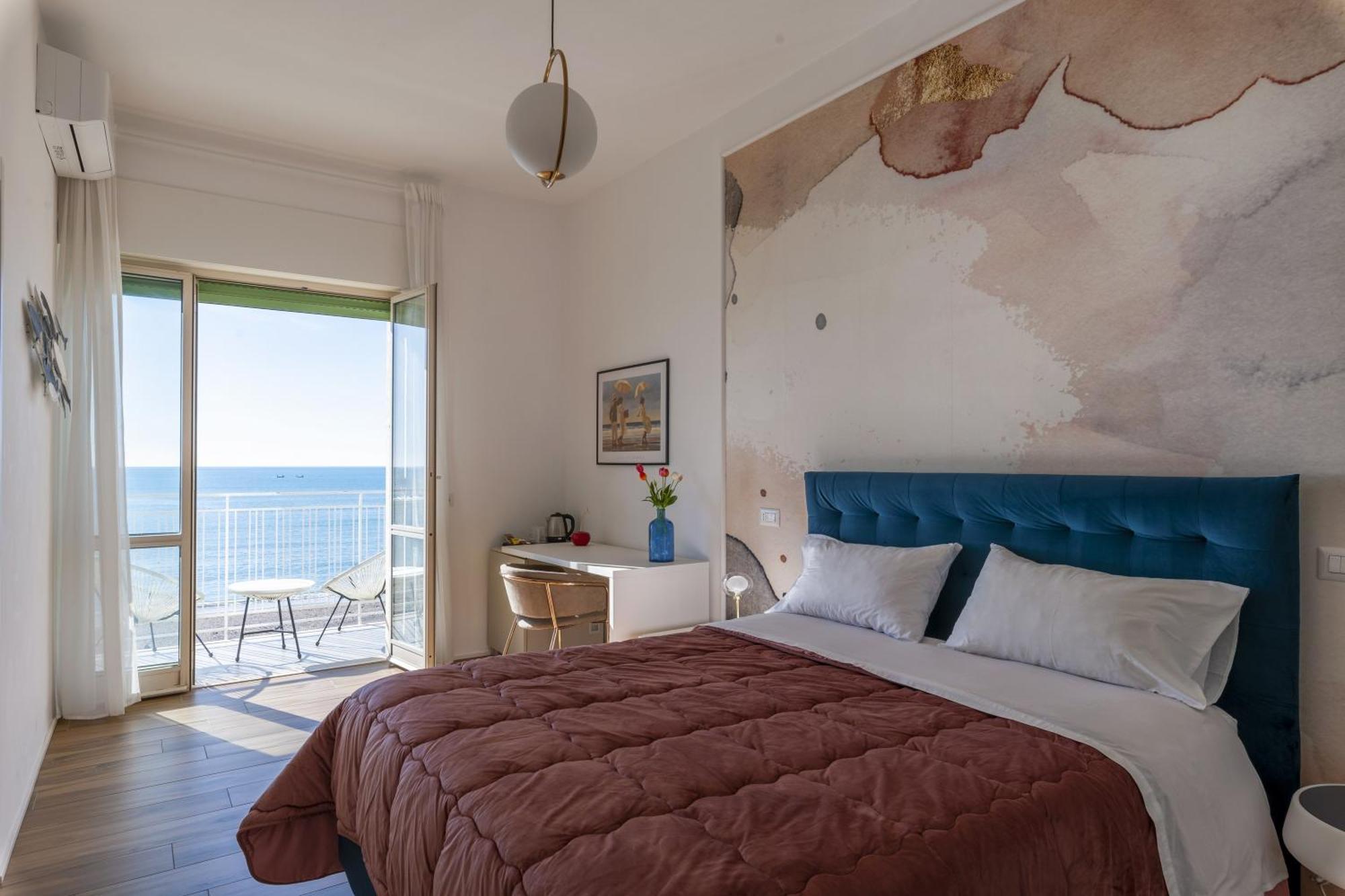 Cas' A Mare - Beachfront Luxury Suites Salerno Esterno foto